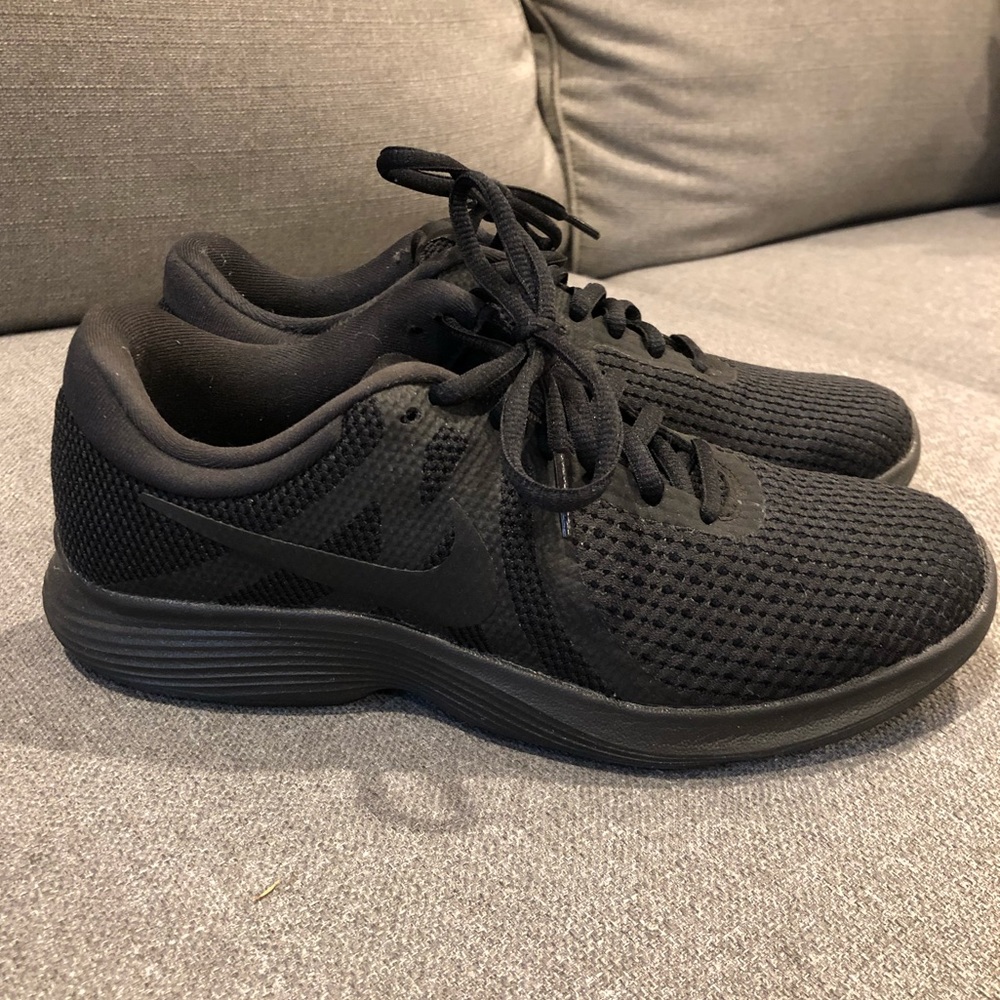 Nike Women’s Revolution 4 Running Sneakers